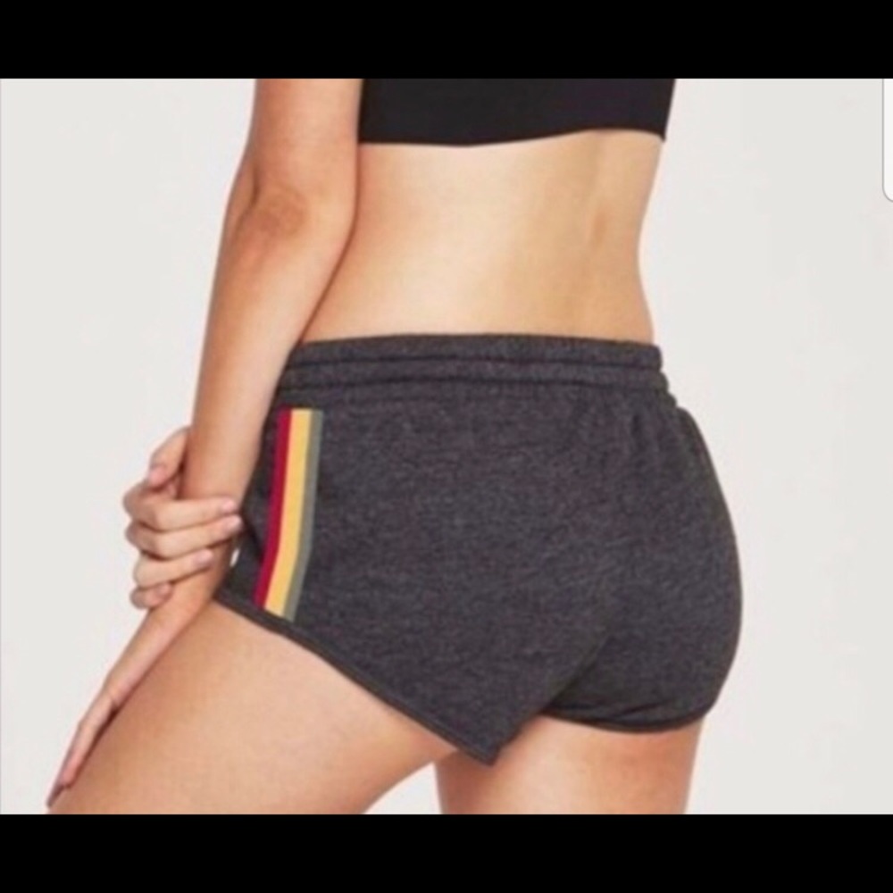 Spiritual Gangster shorts size m